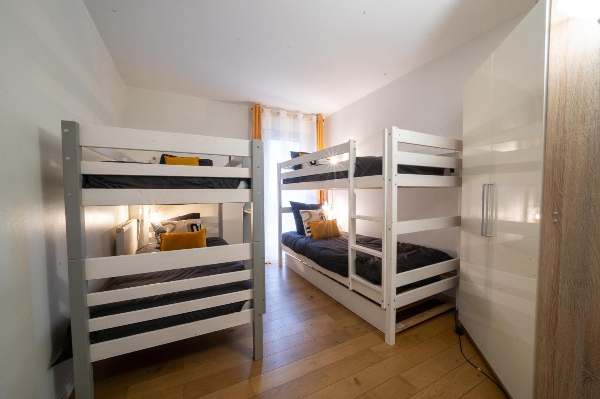Le Bord De Seine 5min A Pieds Gare Parking Prive Gratuit Apartment *