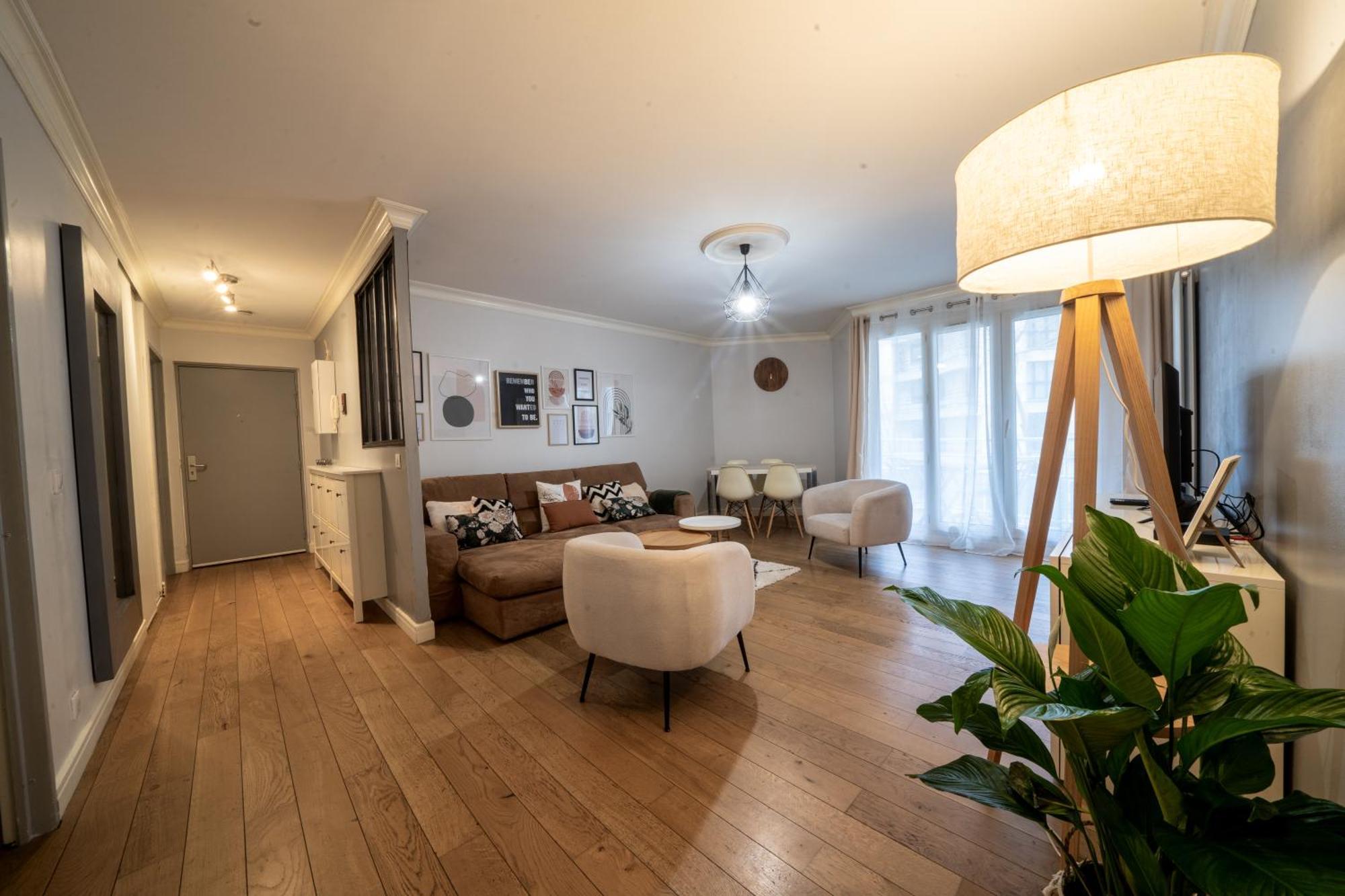 Apartment Le Bord De Seine 5min A Pieds Gare Parking Prive Gratuit *