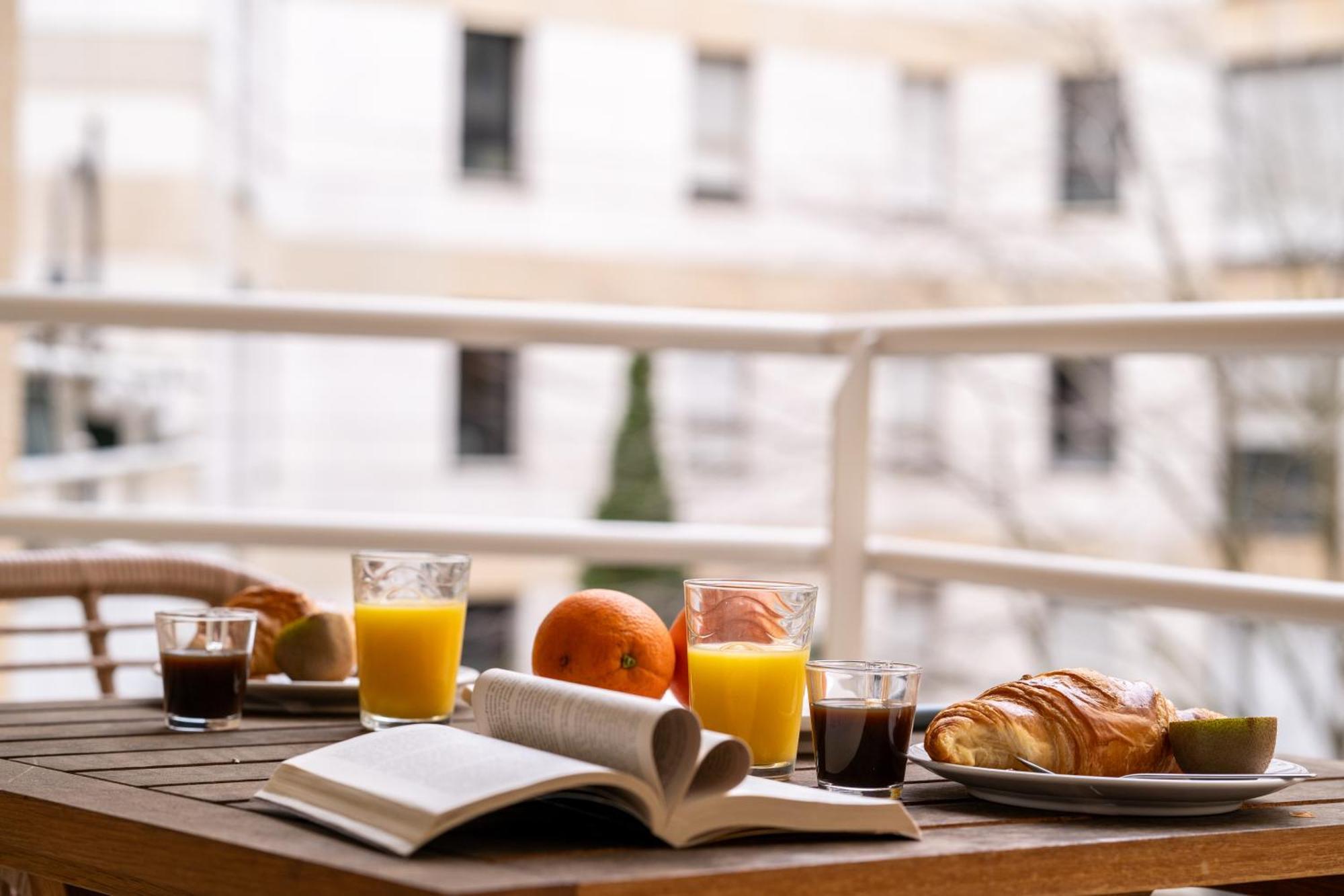 Apartment Le Bord De Seine 5min A Pieds Gare Parking Prive Gratuit Rueil-Malmaison