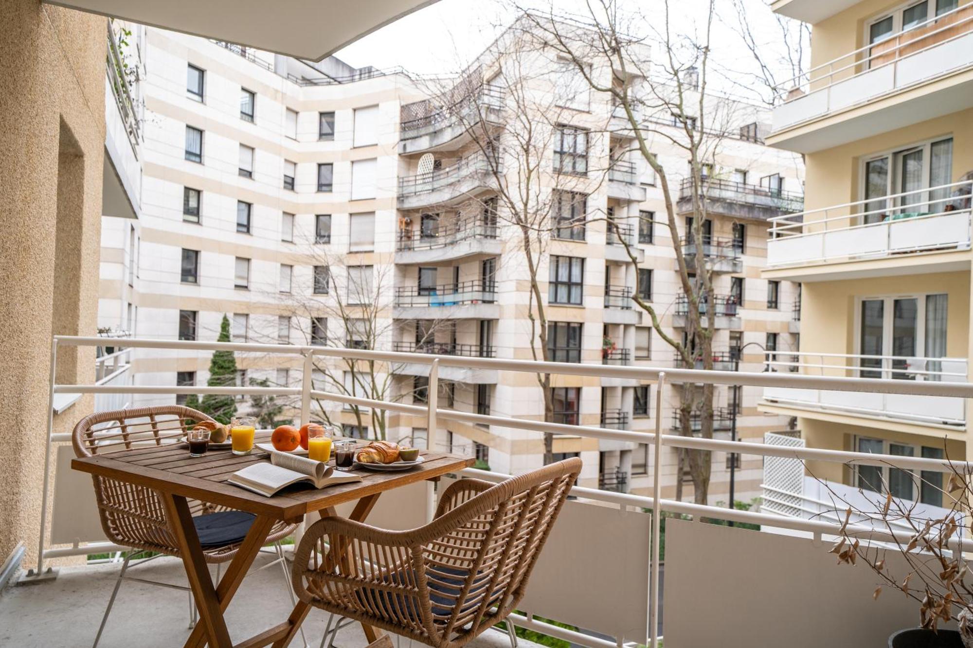 Le Bord De Seine 5min A Pieds Gare Parking Prive Gratuit Apartment *